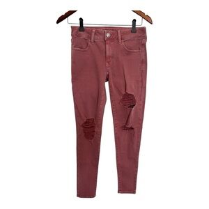 American eagle Women's Distressed Pink Jeans size 4